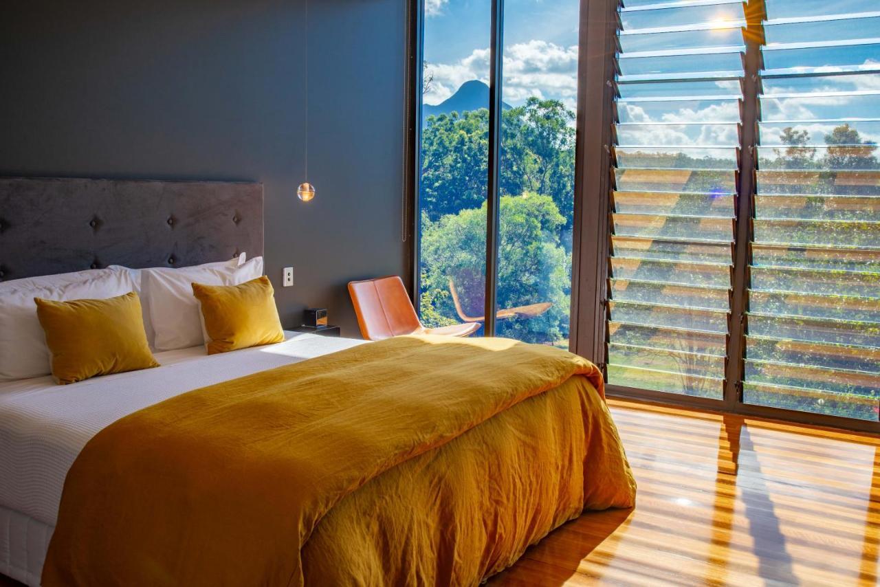Holiday home Glass On Glasshouse Glass House Mountains