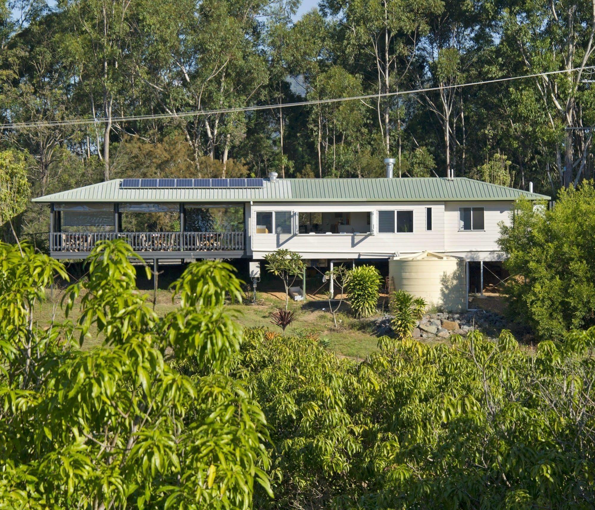 Glass On Glasshouse Holiday home Glass House Mountains