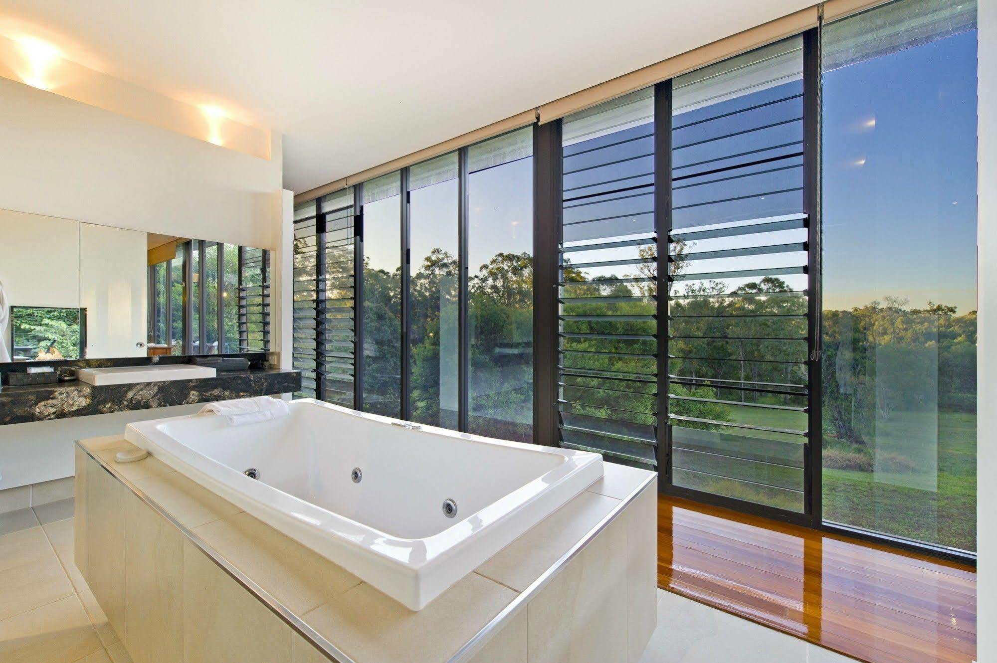 Glass On Glasshouse Holiday home